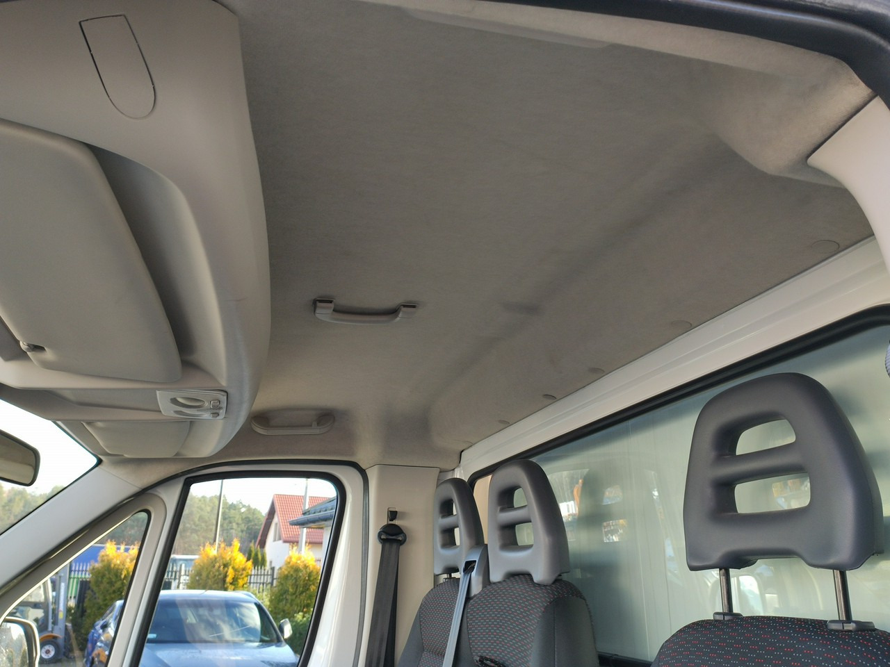 Closed box van Peugeot Boxer: picture 31