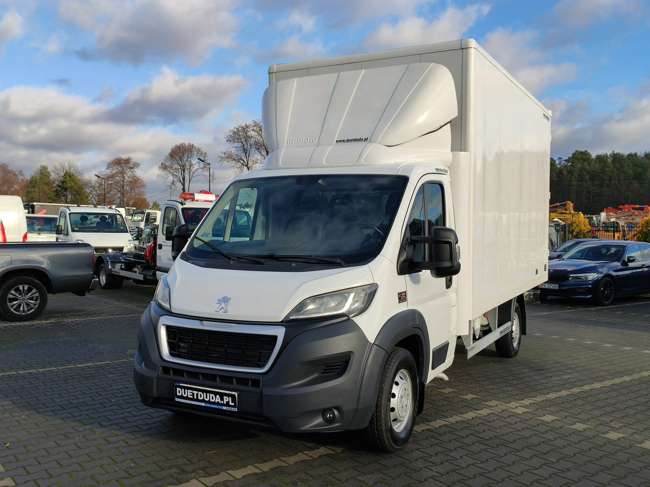 Closed box van Peugeot Boxer: picture 15