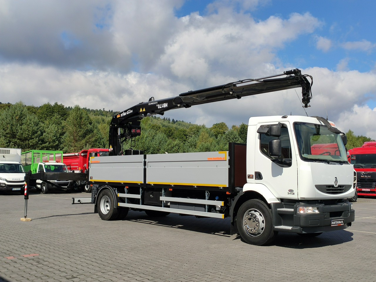 Renault Midlum 180.240DXI + HDS HYVA HB170E2 Udzwig 3.6Tony - Dropside/ Flatbed truck, Crane truck: picture 1 Renault Midlum 180.240DXI + HDS HYVA HB170E2 Udzwig 3.6Tony - Dropside/ Flatbed truck, Crane truck: picture 1