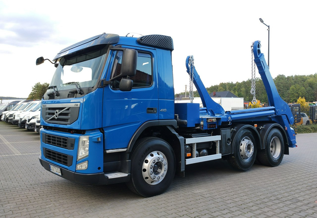Volvo FM 410 E5 Bramowiec Hakowiec 6x2 Oś Skrętna / Podnoszona Automat - Skip loader truck: picture 1 Volvo FM 410 E5 Bramowiec Hakowiec 6x2 Oś Skrętna / Podnoszona Automat - Skip loader truck: picture 1