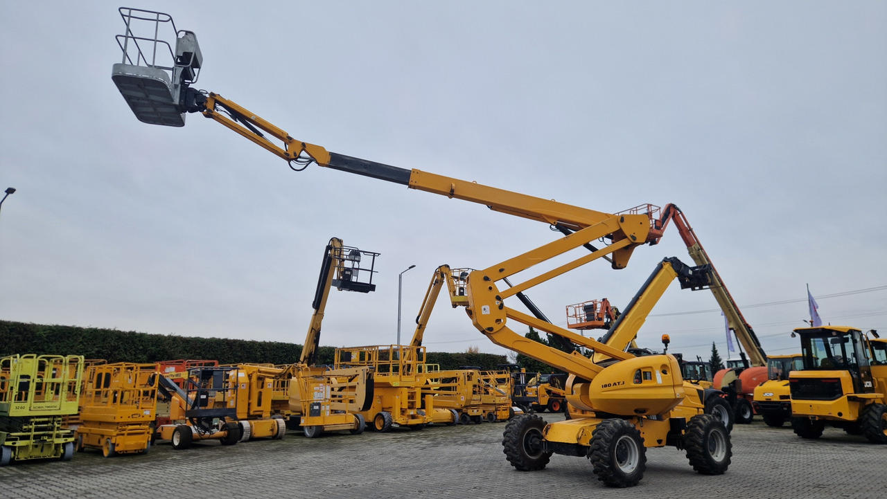 Articulated boom MANITOU 180 ATJ E3: picture 9 Articulated boom MANITOU 180 ATJ E3: picture 9