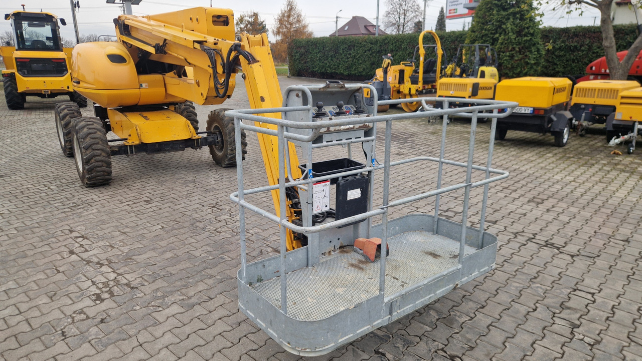 Articulated boom MANITOU 180 ATJ E3: picture 5 Articulated boom MANITOU 180 ATJ E3: picture 5