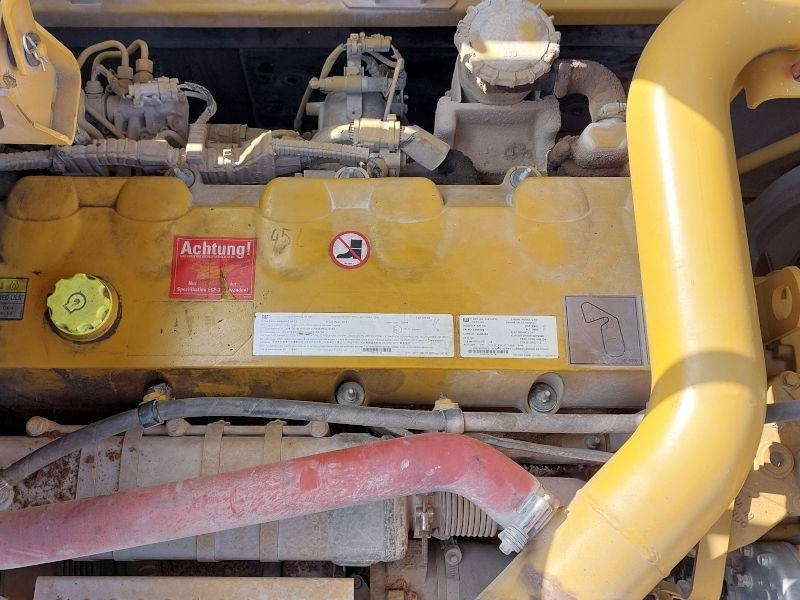 Crawler excavator CAT 352 F: picture 7