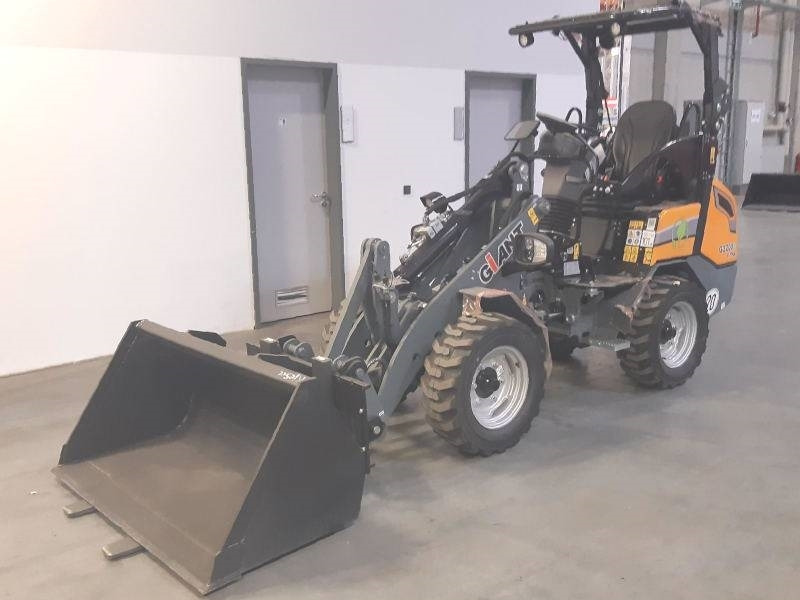 Giant G 2200 E X-Tra Elektro - Skid steer loader: picture 2 Giant G 2200 E X-Tra Elektro - Skid steer loader: picture 2