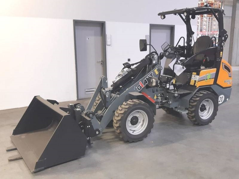 Giant G 2200 E X-Tra Elektro - Skid steer loader: picture 2 Giant G 2200 E X-Tra Elektro - Skid steer loader: picture 2
