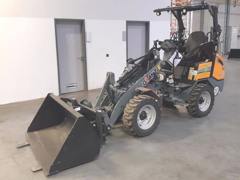 Giant G 2200 E X-Tra Elektro / electric  - Skid steer loader: picture 2 Giant G 2200 E X-Tra Elektro / electric  - Skid steer loader: picture 2