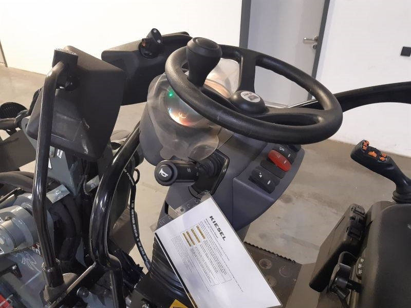 Giant G 2200 E X-Tra Elektro / electric - Skid steer loader: picture 5 Giant G 2200 E X-Tra Elektro / electric - Skid steer loader: picture 5