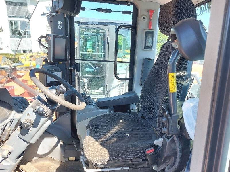 Wheel loader Hitachi ZW 310-6: picture 9