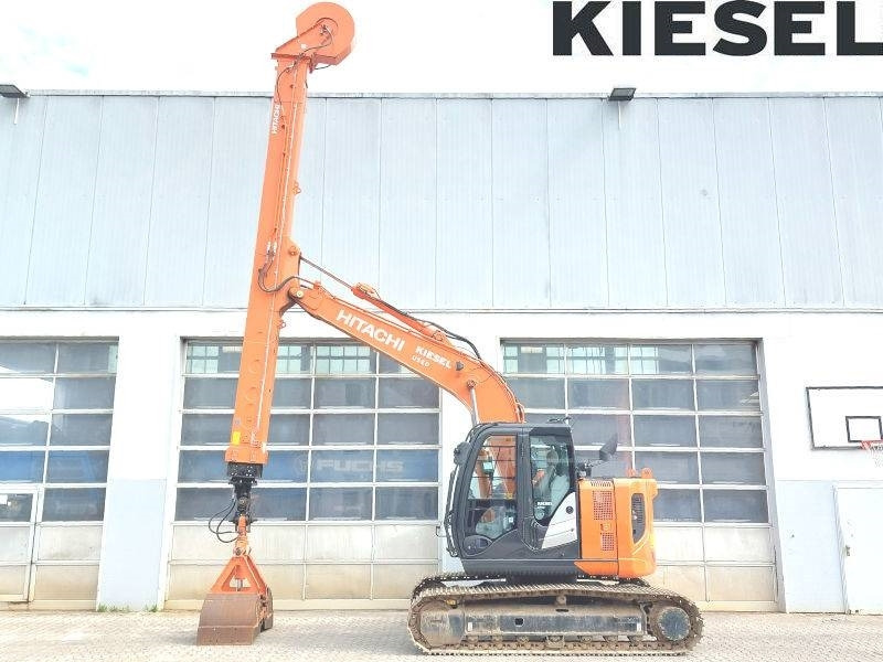 Hitachi ZX 135 US-6 Teledipper - Crawler excavator: picture 1 Hitachi ZX 135 US-6 Teledipper - Crawler excavator: picture 1