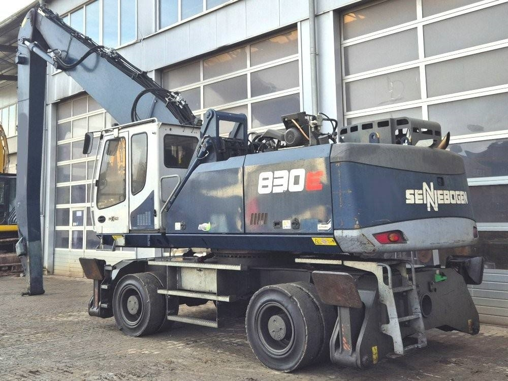 Sennebogen 830 E - Waste/ Industry handler: picture 3 Sennebogen 830 E - Waste/ Industry handler: picture 3