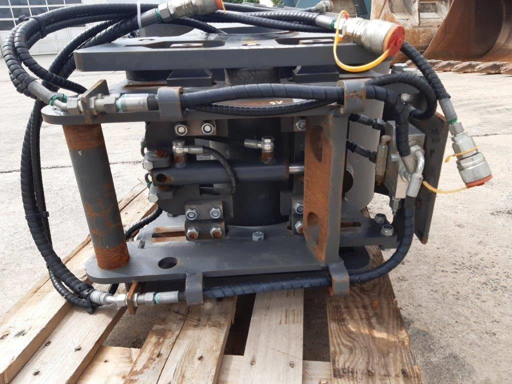 UAM VDL600M - Excavator bucket for Construction machinery: picture 4 UAM VDL600M - Excavator bucket for Construction machinery: picture 4