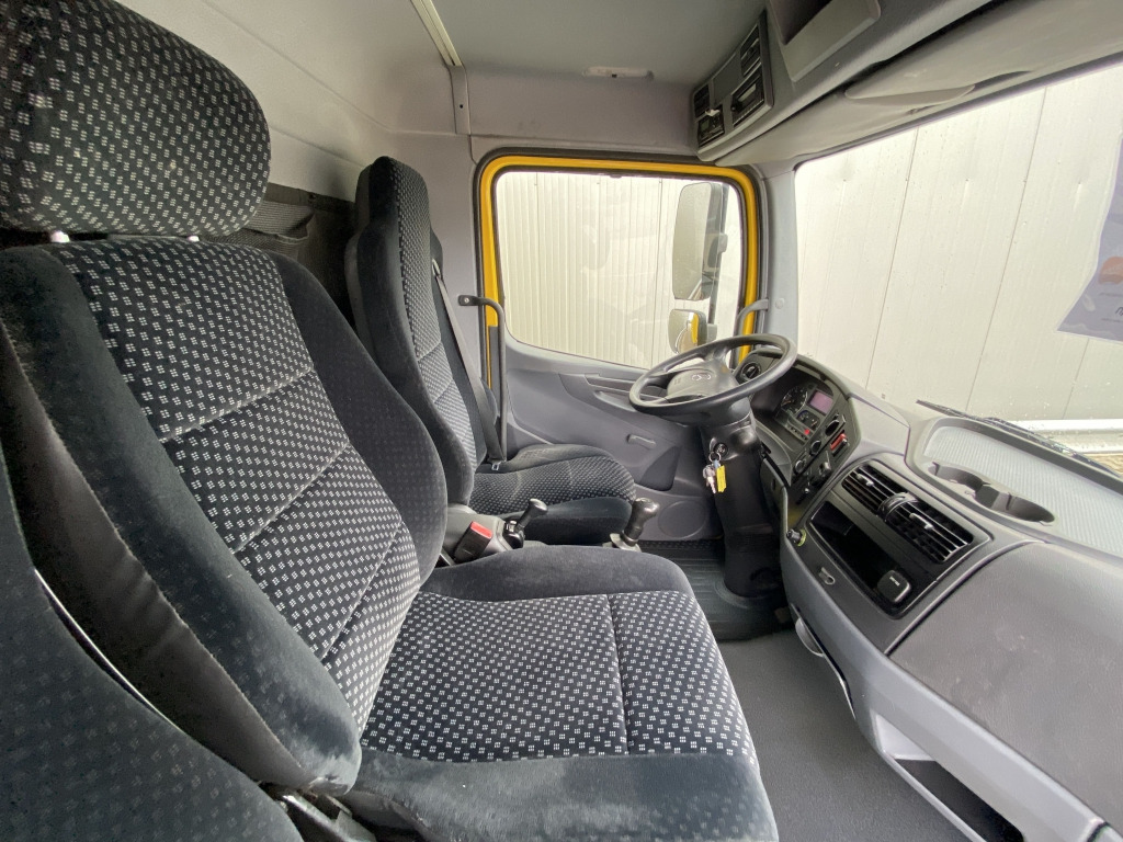 Box truck Mercedes-Benz 816 L: picture 16
