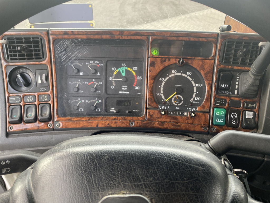 Scania 114 G 340 / 6x2 BL - Curtain side truck: picture 5 Scania 114 G 340 / 6x2 BL - Curtain side truck: picture 5