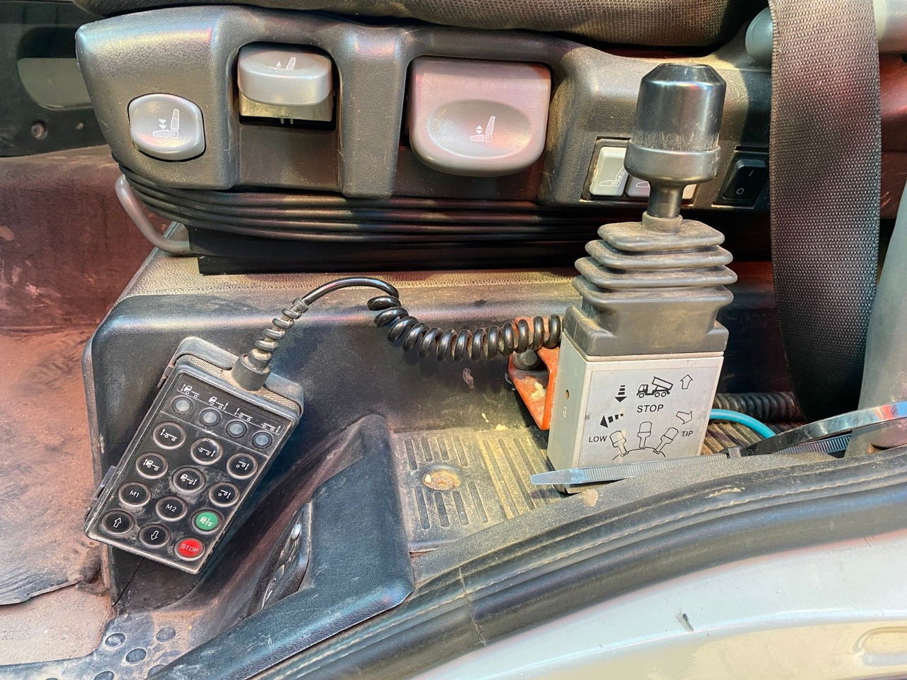 Iveco Stralis AS 440 S 46 T/P | Retarder*Hydraulik*AC - Tractor truck: picture 5 Iveco Stralis AS 440 S 46 T/P | Retarder*Hydraulik*AC - Tractor truck: picture 5