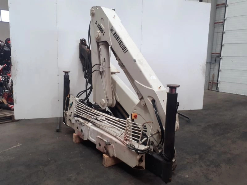 Grúa Bonfiglioli P15000L - Truck mounted crane for Truck: picture 1 Grúa Bonfiglioli P15000L - Truck mounted crane for Truck: picture 1