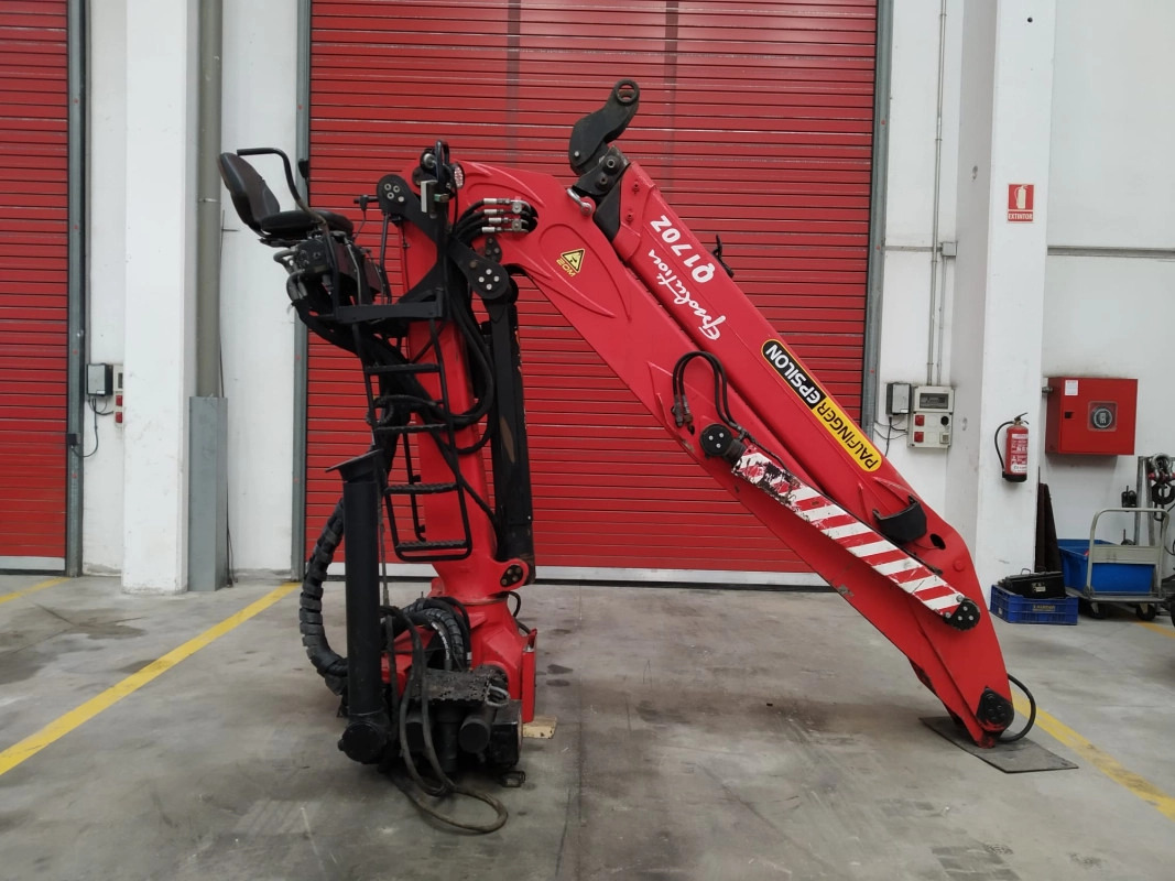 Grúa Epsilon Q170Z96 - Truck mounted crane for Truck: picture 1 Grúa Epsilon Q170Z96 - Truck mounted crane for Truck: picture 1