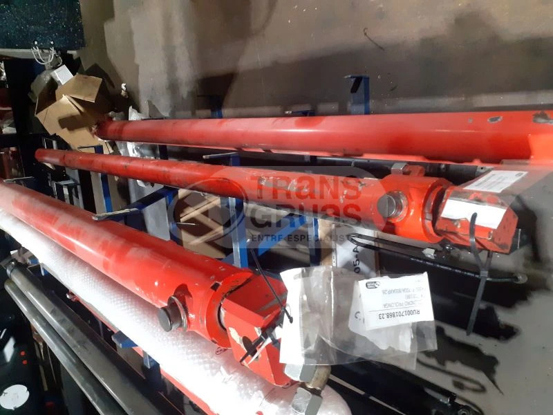 Grúa F450AXP.27 solo para recambios - Crane: picture 1 Grúa F450AXP.27 solo para recambios - Crane: picture 1