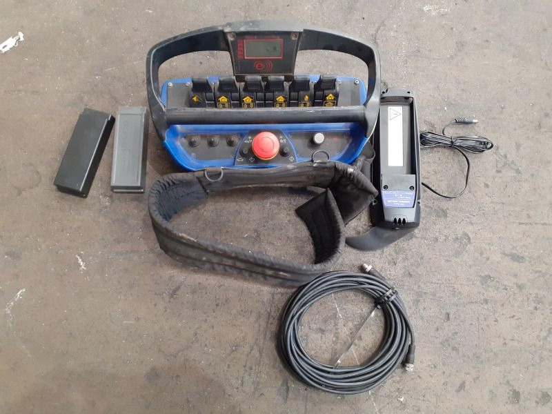 Grúa Fassi F245A.2.26 E-Dynamic - Truck mounted crane for Truck: picture 2 Grúa Fassi F245A.2.26 E-Dynamic - Truck mounted crane for Truck: picture 2