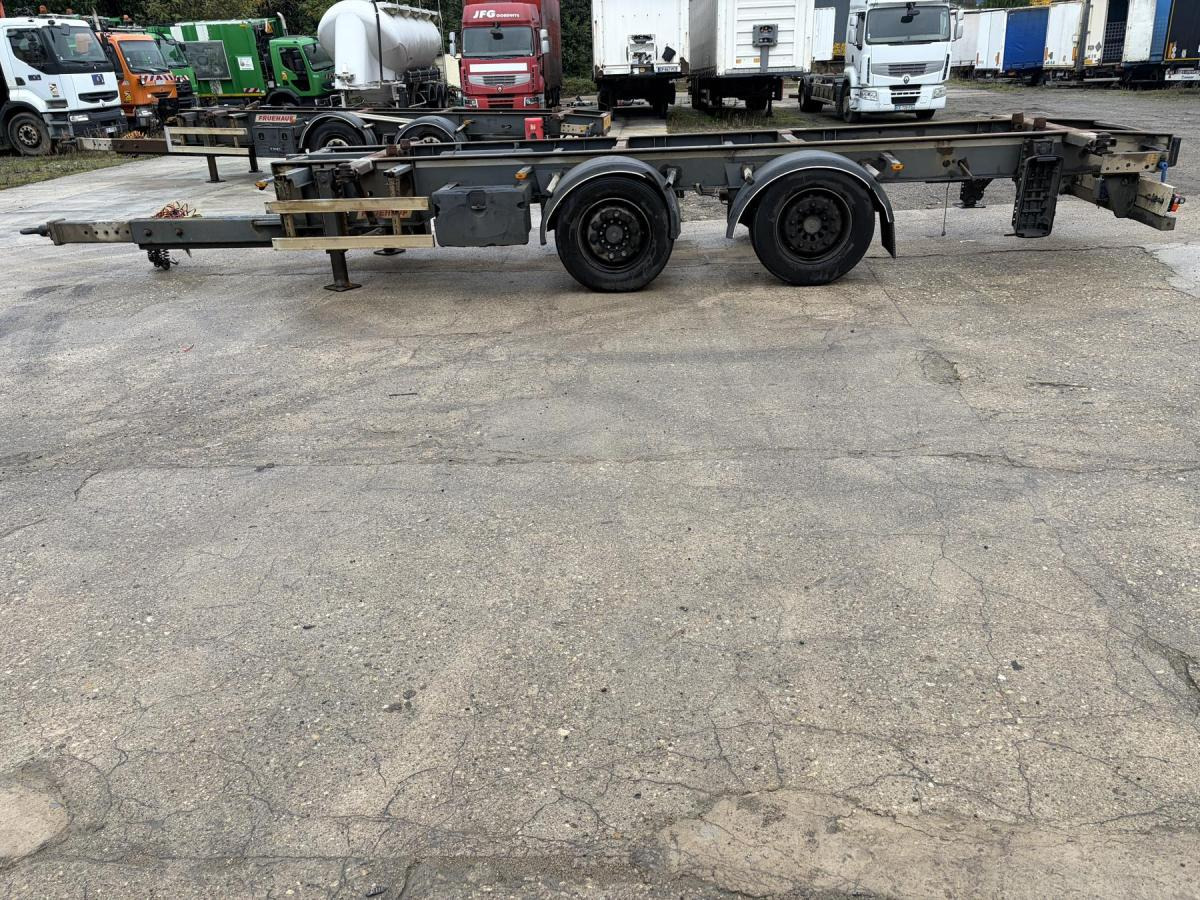 Fruehauf - Container transporter/ Swap body trailer: picture 4 Fruehauf - Container transporter/ Swap body trailer: picture 4