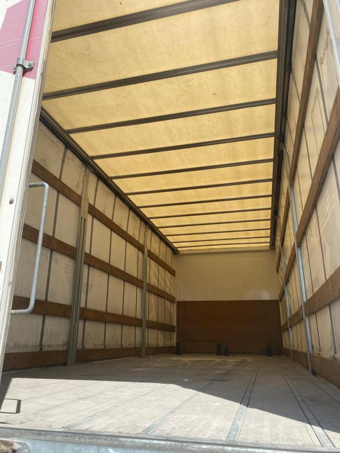 MAN TGX 18.360 - Curtain side truck: picture 3 MAN TGX 18.360 - Curtain side truck: picture 3