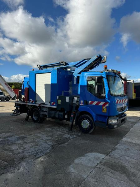 Renault Midlum 180 - Truck with aerial platform: picture 2 Renault Midlum 180 - Truck with aerial platform: picture 2