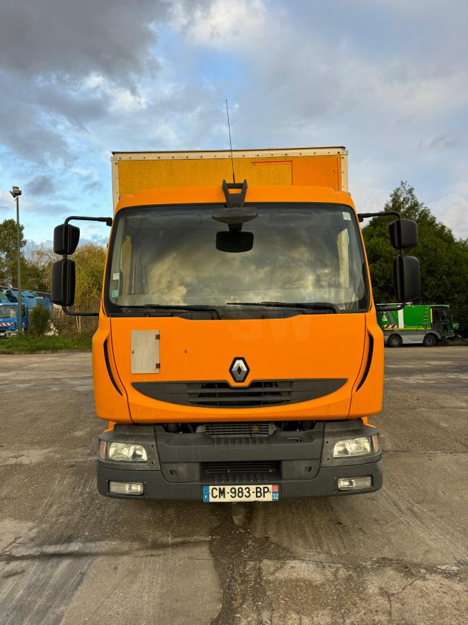 Renault Midlum 220 - Box truck: picture 5 Renault Midlum 220 - Box truck: picture 5