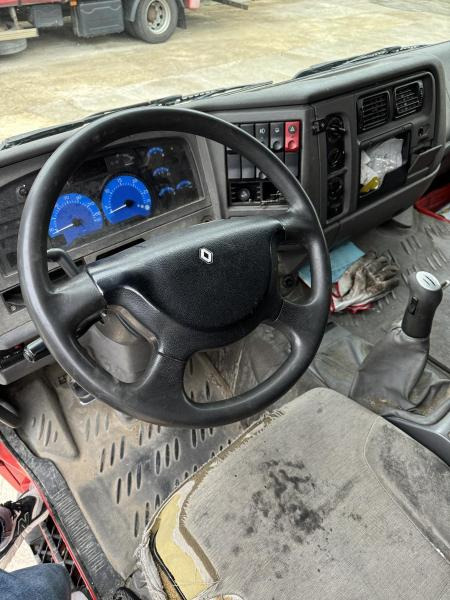 Renault Premium 420 DCI - Curtain side truck: picture 3 Renault Premium 420 DCI - Curtain side truck: picture 3