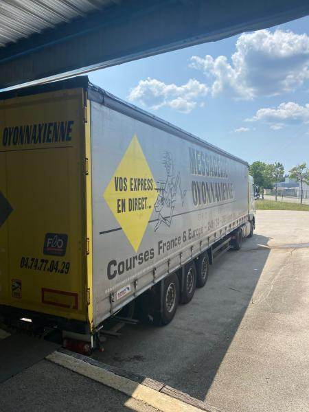 Schmitz Cargobull - Curtainsider semi-trailer: picture 2 Schmitz Cargobull - Curtainsider semi-trailer: picture 2