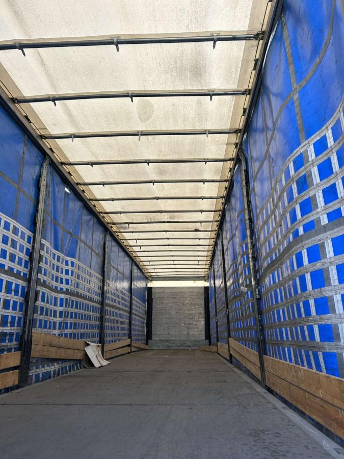 Schmitz Cargobull - Curtainsider semi-trailer: picture 3 Schmitz Cargobull - Curtainsider semi-trailer: picture 3