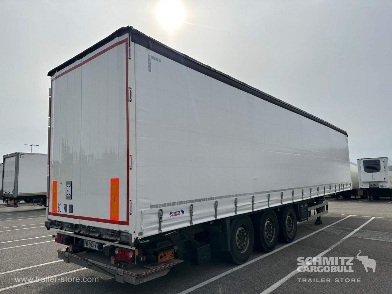 Curtainsider semi-trailer SCHMITZ Curtainsider Standard Taillift: picture 9 Curtainsider semi-trailer SCHMITZ Curtainsider Standard Taillift: picture 9