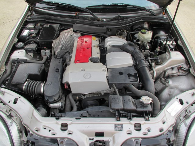 Car Mercedes SLK 200: picture 12