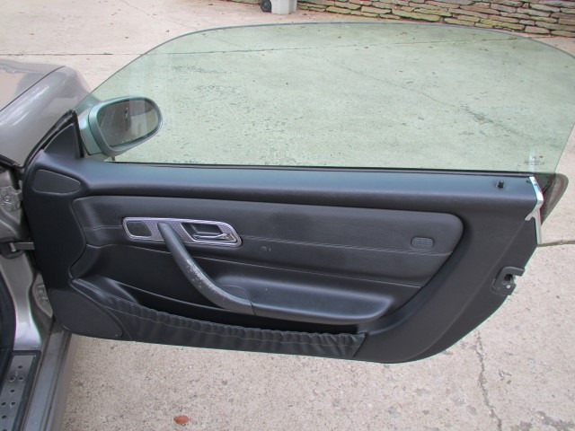 Car Mercedes SLK 200: picture 11