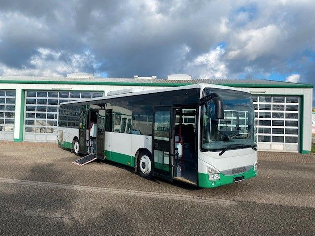Iveco Crossway LE KLIMA LAWO GURTE ZF EcoLife - Suburban bus: picture 3 Iveco Crossway LE KLIMA LAWO GURTE ZF EcoLife - Suburban bus: picture 3