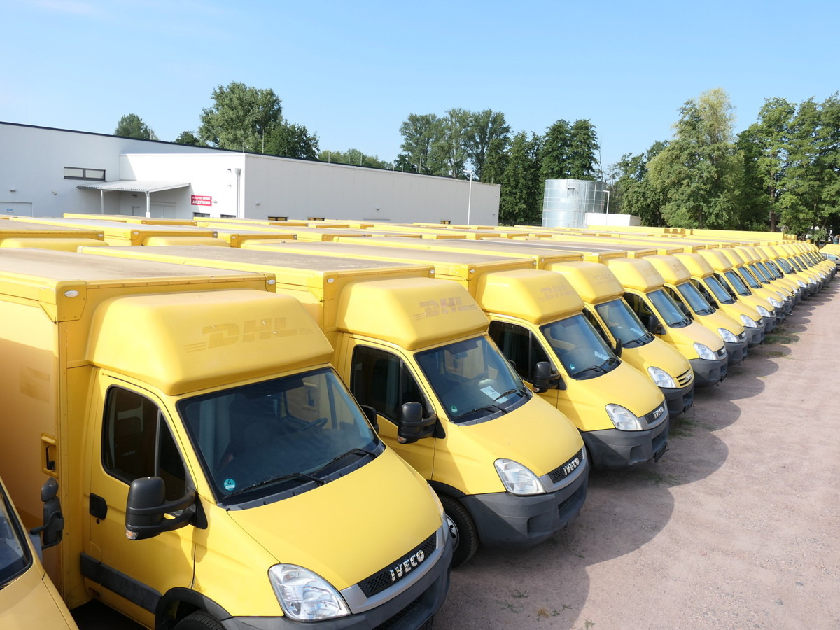 IVECO Daily 35 S11 C30C AUTOMATIK KAMERA MAXI Regale L - Closed box van: picture 1 IVECO Daily 35 S11 C30C AUTOMATIK KAMERA MAXI Regale L - Closed box van: picture 1