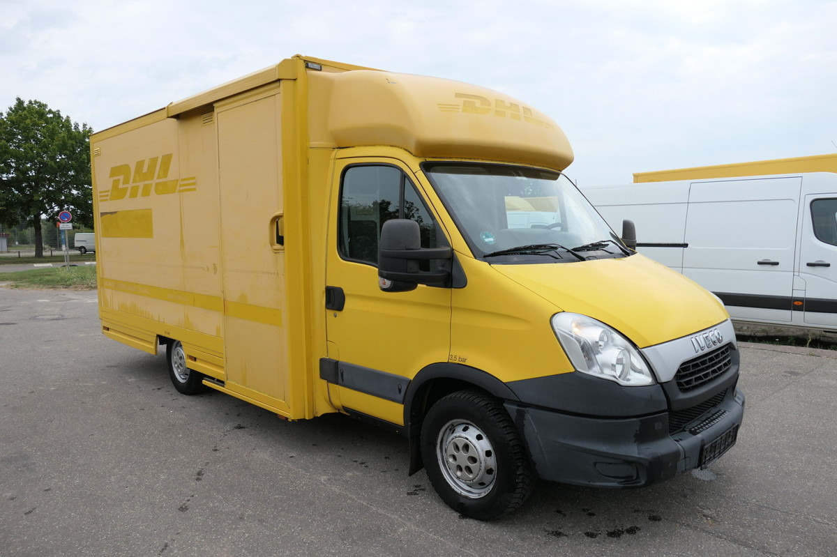 IVECO Daily 35 S11 C30C AUTOMATIK KAMERA Regale LUFT D - Closed box van: picture 2 IVECO Daily 35 S11 C30C AUTOMATIK KAMERA Regale LUFT D - Closed box van: picture 2