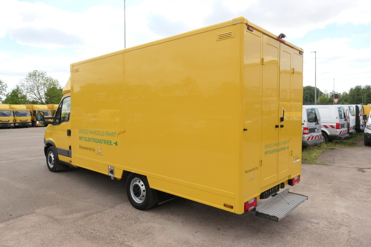 IVECO Daily 35 S11 C30C ELEKTRO COC Umbau Firma Orten - Closed box van, Electric van: picture 4 IVECO Daily 35 S11 C30C ELEKTRO COC Umbau Firma Orten - Closed box van, Electric van: picture 4