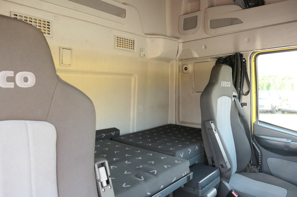 Container transporter/ Swap body truck IVECO STRALIS AS 260 S42 Y/FS-CM ECO AHK Lenkachse Lif: picture 8