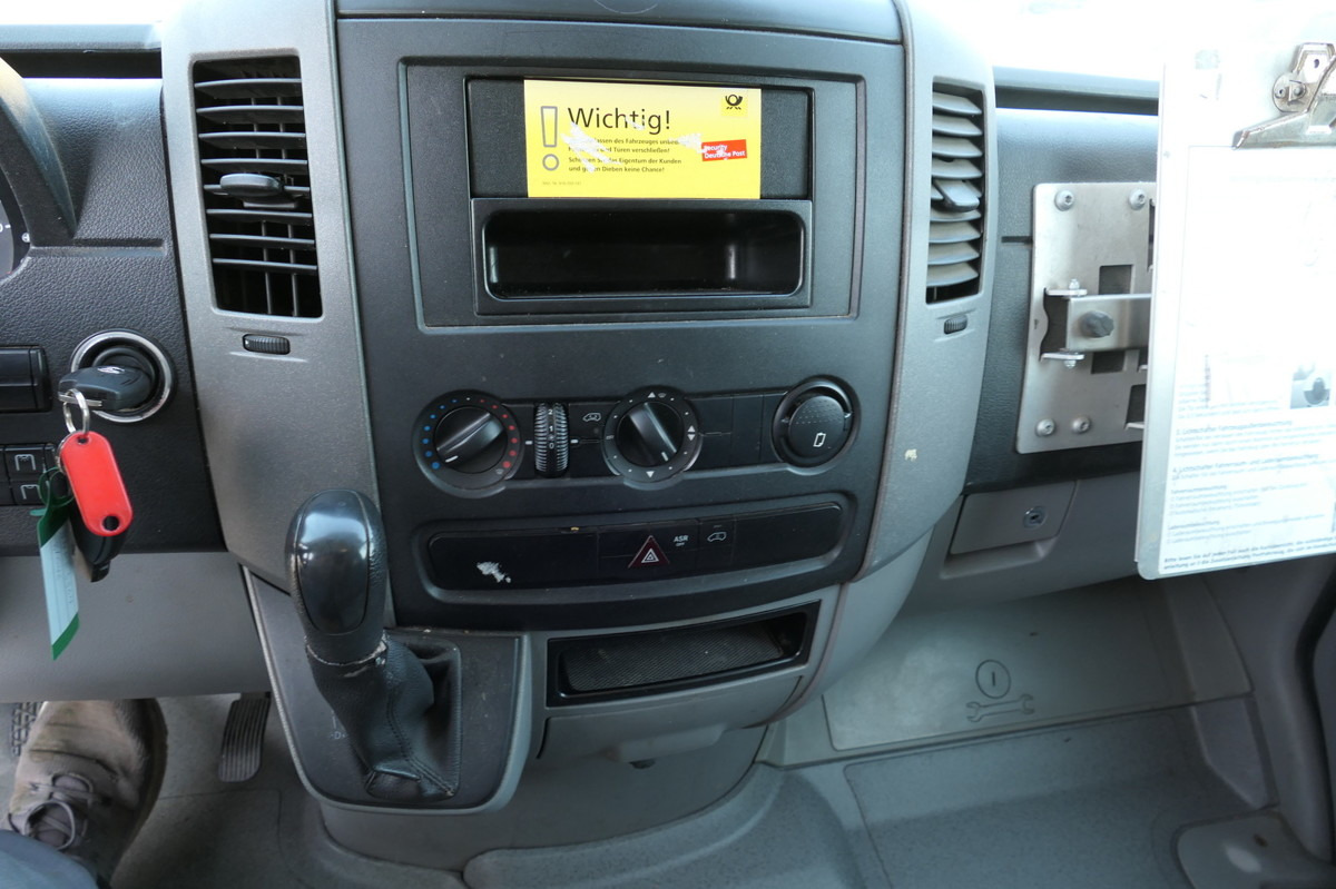Closed box van MERCEDES-BENZ SPRINTER 310 CDI MAXI EURO-5 KOFFER REGALE KAMER: picture 10