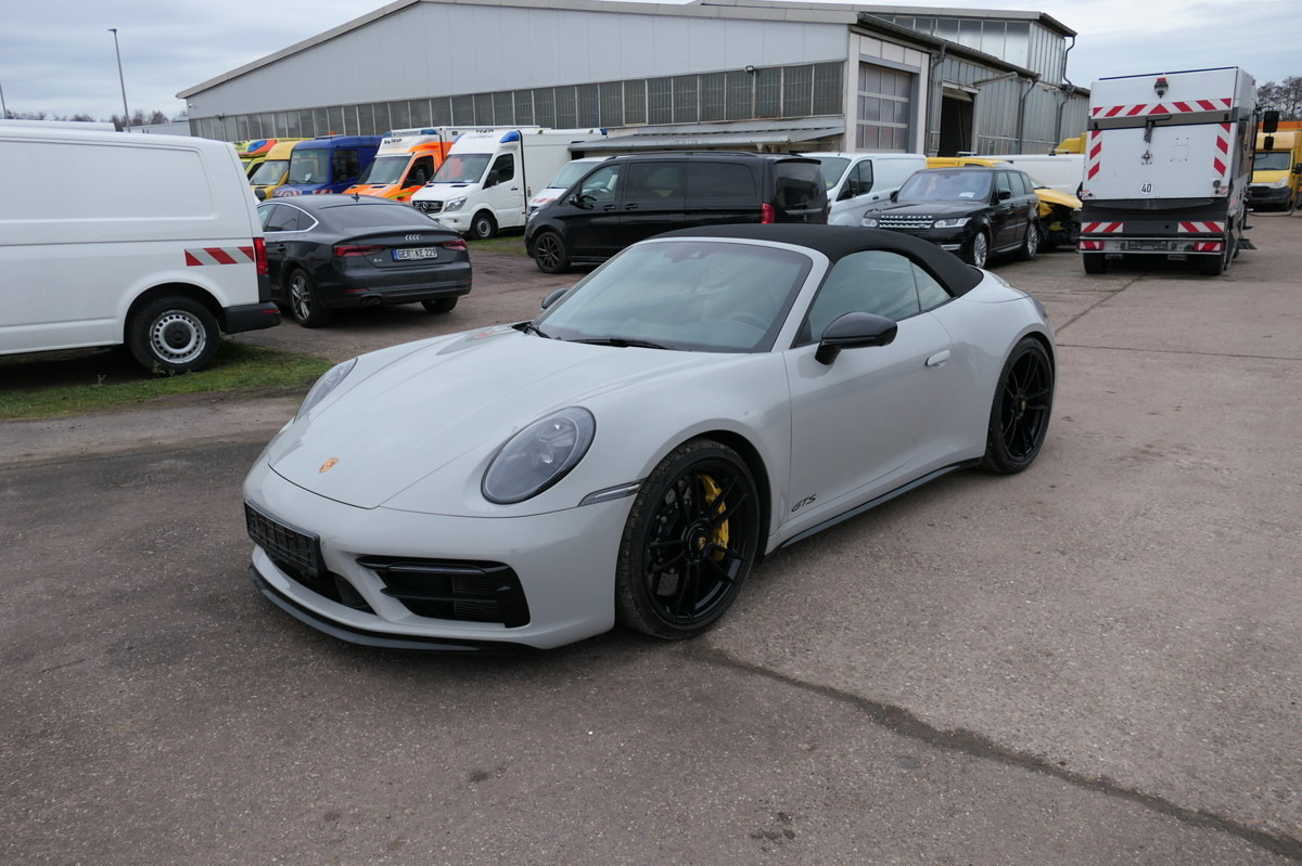 PORSCHE 911 992 Carrera GTS Cabriolet Keramik, PDCC, Bur - Convertible: picture 1 PORSCHE 911 992 Carrera GTS Cabriolet Keramik, PDCC, Bur - Convertible: picture 1