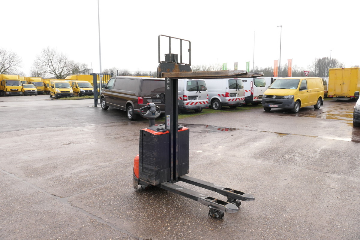 TOYOTA SWE 080L - Pallet truck: picture 1 TOYOTA SWE 080L - Pallet truck: picture 1