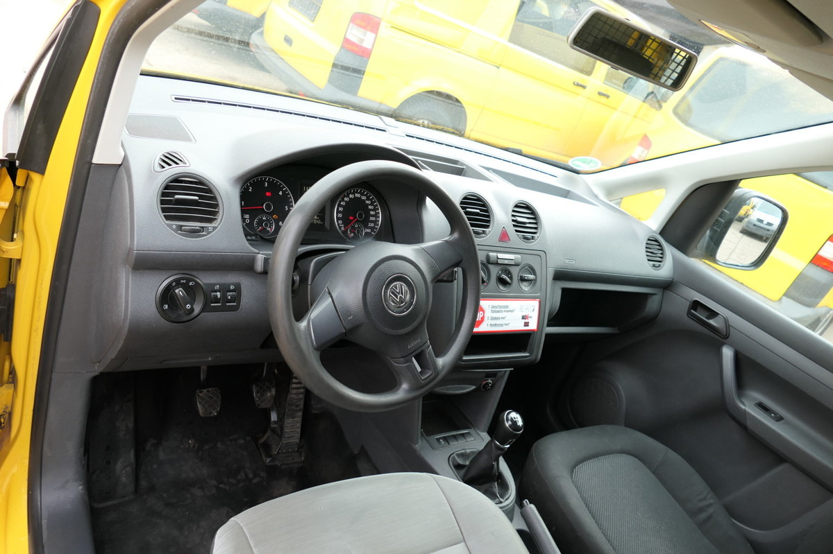Interior photo 1: Small van VW Caddy 2.0 TDI 2-Sitzer EURO-5 PARKTRONIK 6-GANG