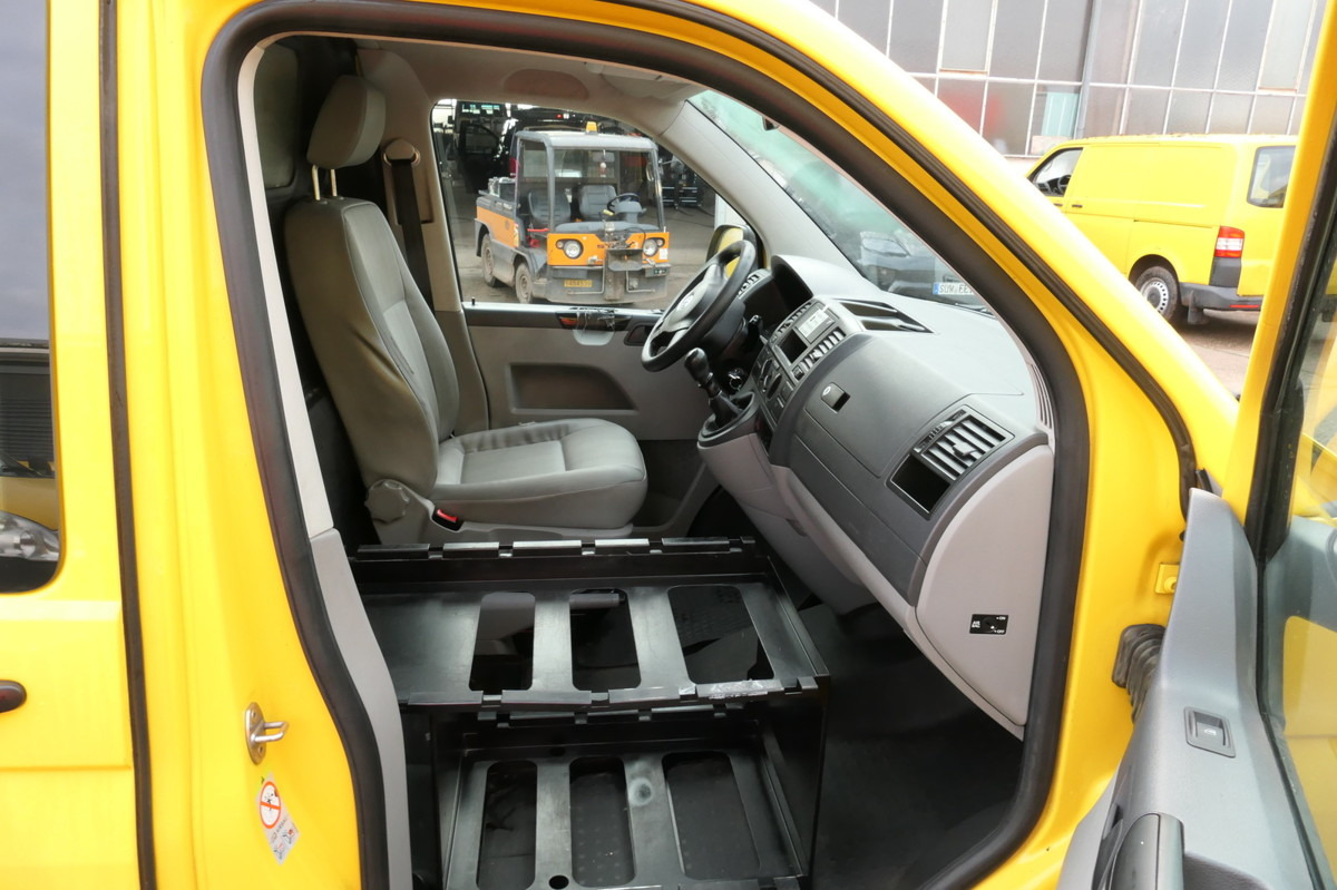 Small van VW T5 Transporter 2.0 TDI EURO-5 PARKTRONIK CoC: picture 5 Small van VW T5 Transporter 2.0 TDI EURO-5 PARKTRONIK CoC: picture 5