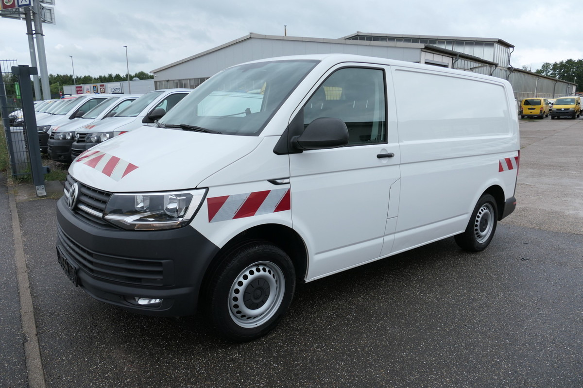 VW T6 Transporter 2.0 TDI 4Motion 3Sitzer KLIMA AHK - Small van: picture 2 VW T6 Transporter 2.0 TDI 4Motion 3Sitzer KLIMA AHK - Small van: picture 2