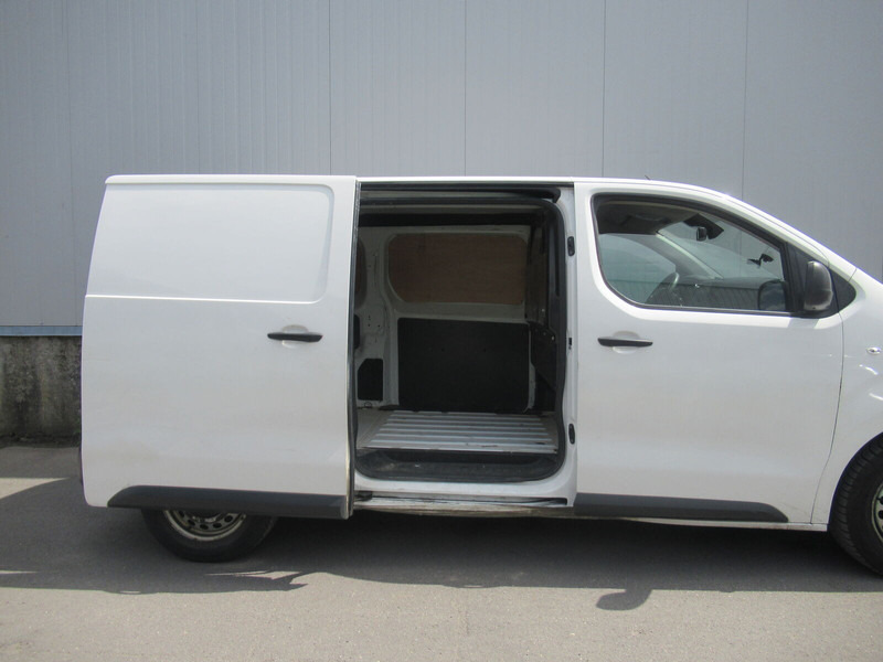 Opel Vivaro - Panel van: picture 3 Opel Vivaro - Panel van: picture 3