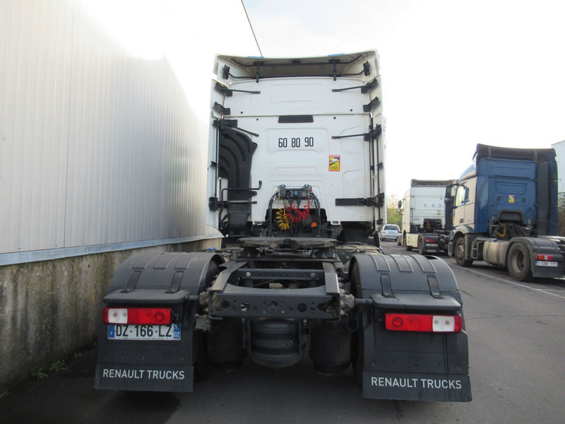 Tractor truck Renault T440: picture 9