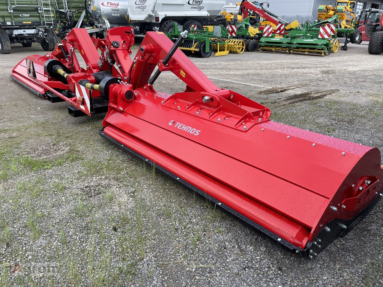 Tehnos MU2Z 840R - Flail mower/ Mulcher: picture 1 Tehnos MU2Z 840R - Flail mower/ Mulcher: picture 1