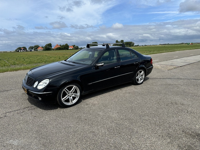 Mercedes-Benz E-Klasse 240 - Car: picture 1 Mercedes-Benz E-Klasse 240 - Car: picture 1