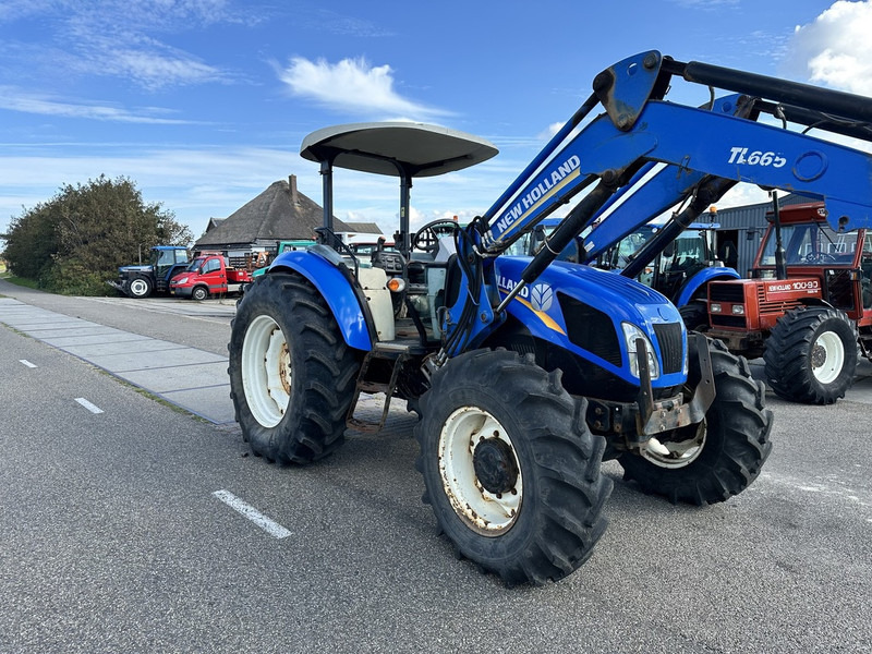 New Holland TD5.100 - Farm tractor: picture 4 New Holland TD5.100 - Farm tractor: picture 4