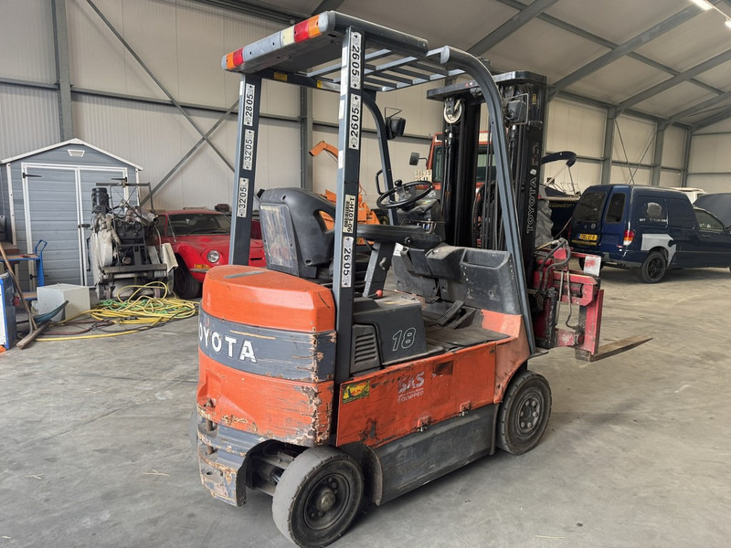 Toyota 7FBMF18 - Electric forklift: picture 4 Toyota 7FBMF18 - Electric forklift: picture 4
