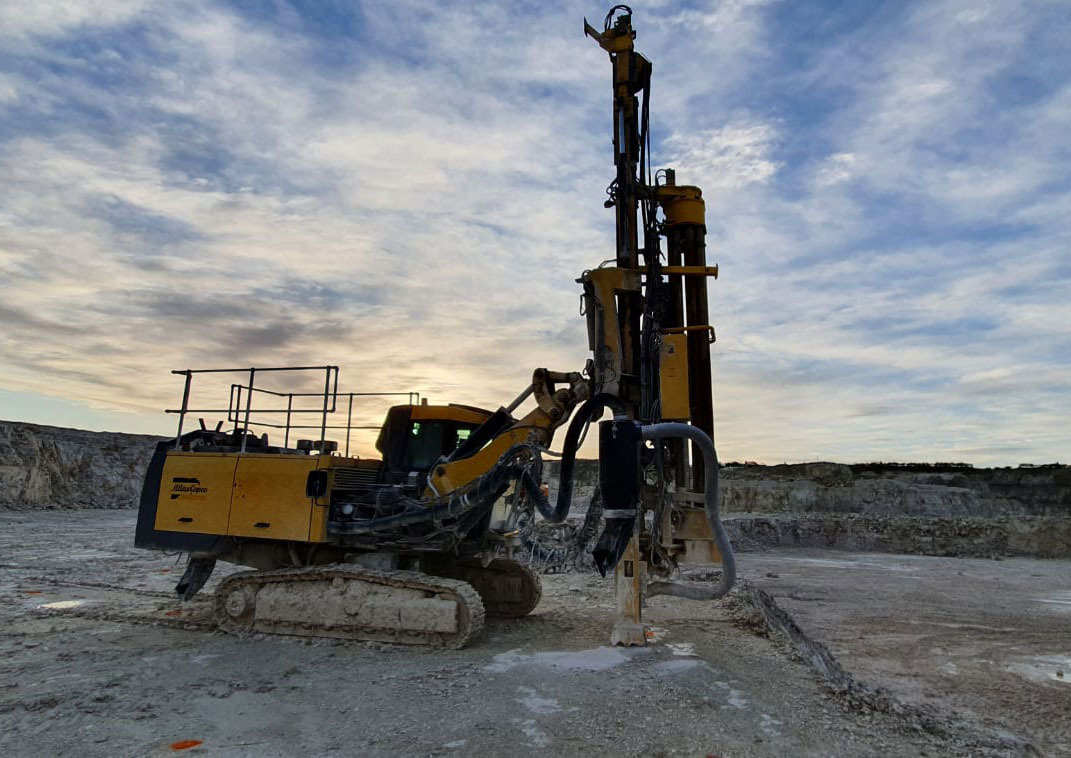 Atlas Copco ROC F6-44 - Drilling machine: picture 5 Atlas Copco ROC F6-44 - Drilling machine: picture 5